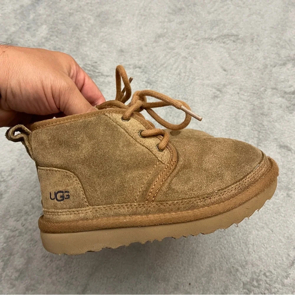 UGG Boots UNISEX Youth Size 12 ~ Neumel Chestnut Suede Chukka ~#1017320T